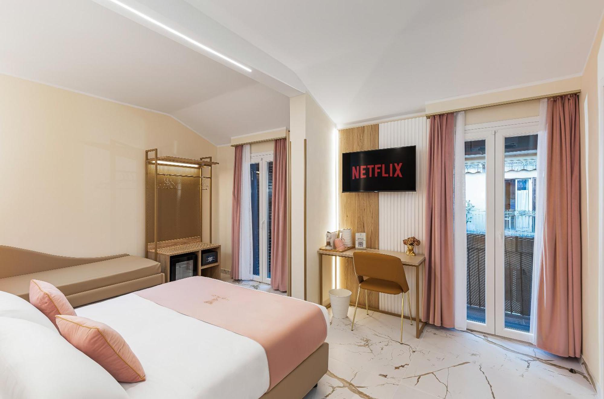 La Casa Delle Dee - Self Check-In Hotel โบโลญญา ภายนอก รูปภาพ